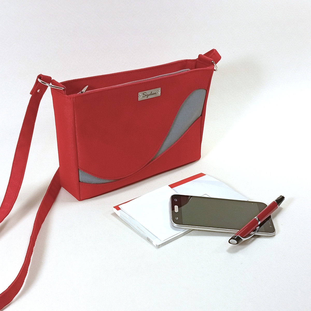 Sac "Rosie" rouge et gris – Image 7