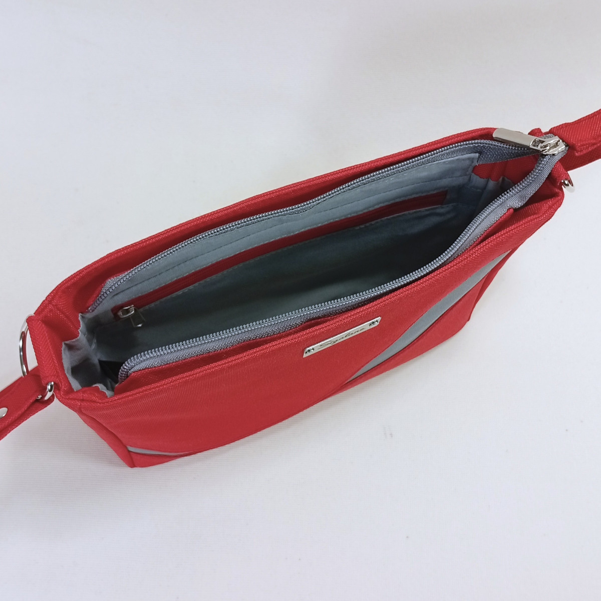 Sac "Rosie" rouge et gris – Image 2