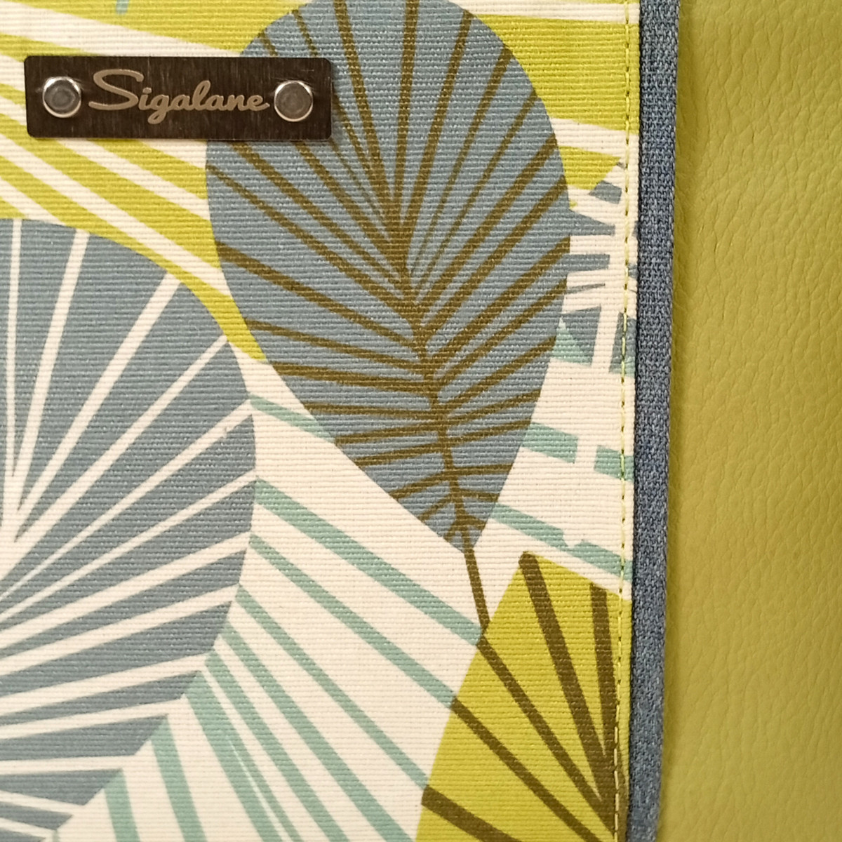Sac "Emmie" feuilles stylisées, bande verte anis et bleu jean's – Image 7