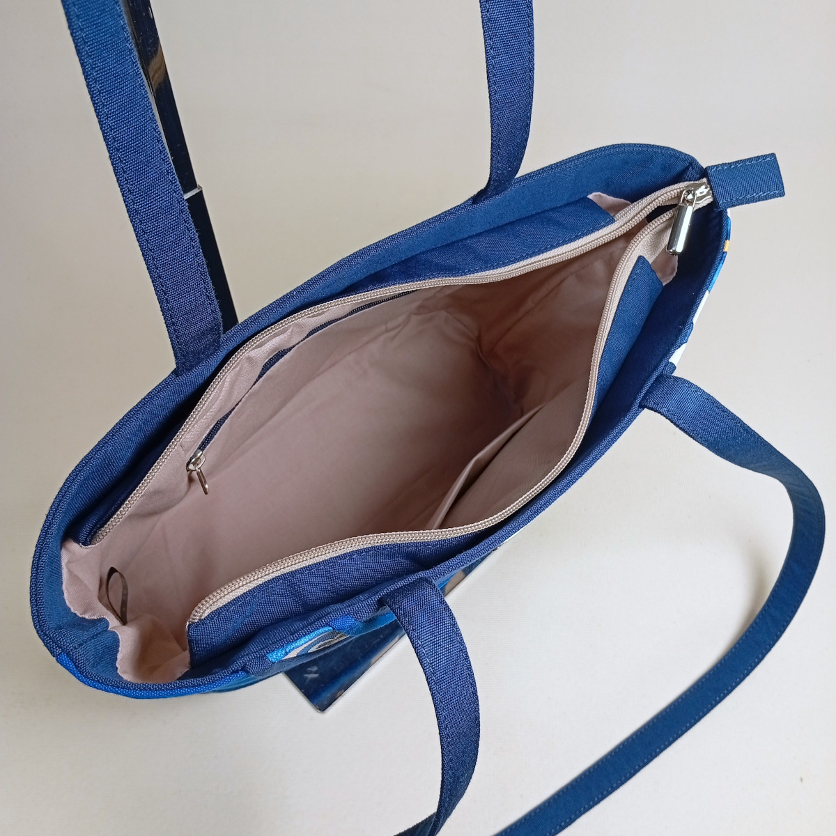 Sac Jessi décor ondulé pensées bleues – Image 4
